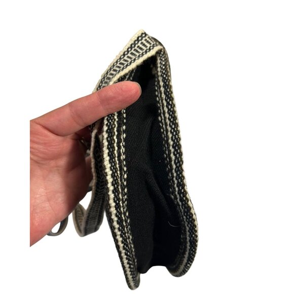 Handmade Woolen Crossbody Bag Horse and Tribal Pattern Cowgirl Core Southwest - Picture 8 of 9